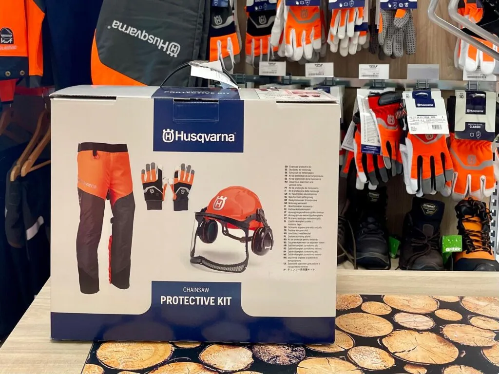 Gozdarski zaščitni komplet Husqvarna – čelada + rokavice + hlačnice