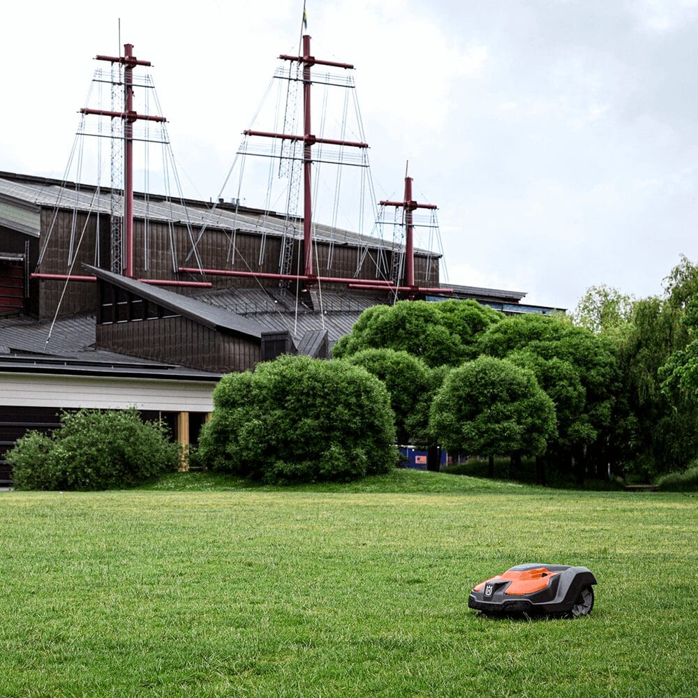 Automower® 550 EPOS™, profesionalna robotska kosilnica Husqvarna - slika 5