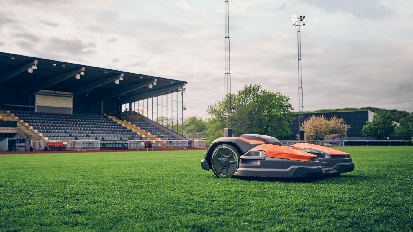 Profesionalne robotske kosilnice